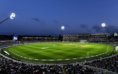 世界杯开幕式彩排现场 - 绚丽的灯光与舞台效果