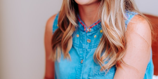 巴西国家足球队训练备战世界杯 - 球员在绿茵场上训练